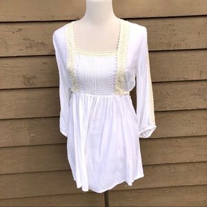 A Pea in the Pod cotton and crochet maternity top!